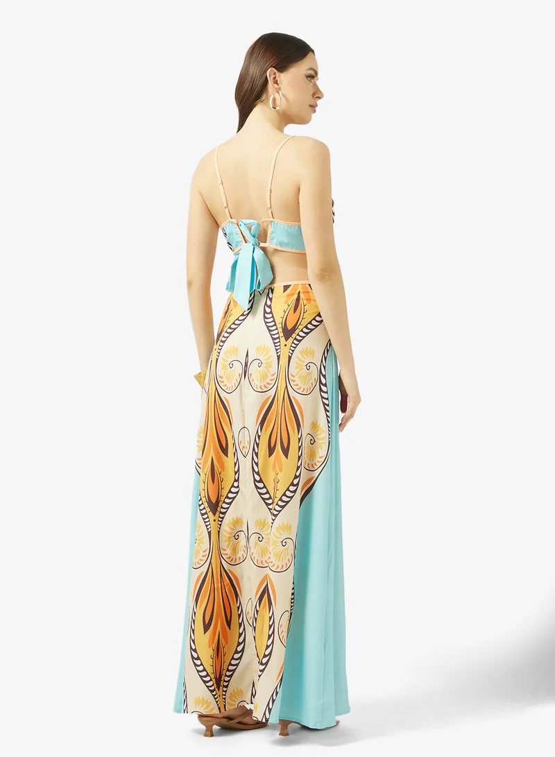 جينجر Strappy Cutout Detail Resort Dress